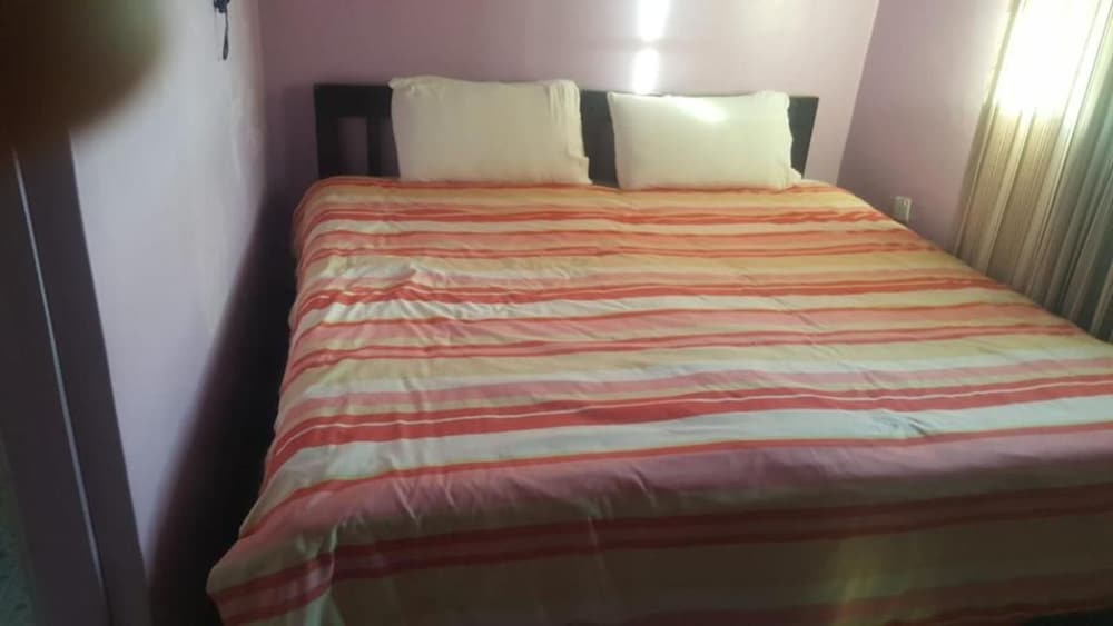 Stay.Plus Sandton Guest House Nyahururu view 4