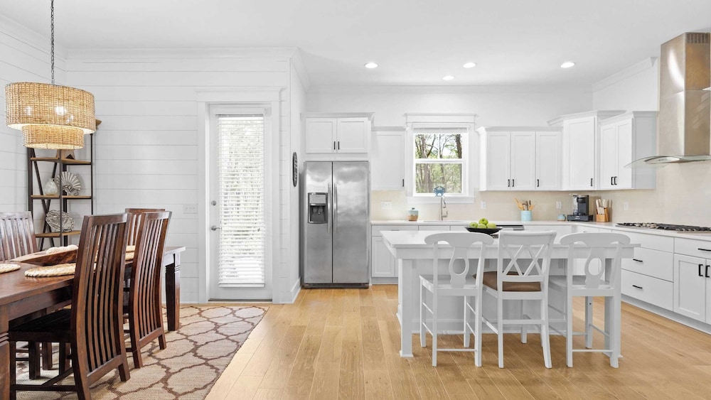 2 Homes in Inlet Beach by Avantstay Dock+lake Access, Saltwater Pool, Close to the Beach