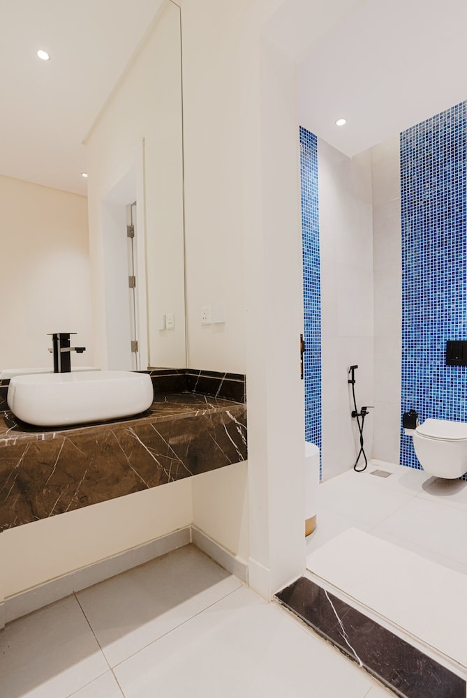 Two Bedroom Colorful & Exotic Flat in Alrabie