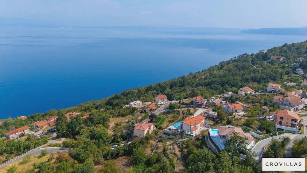 Villa Lauriana Nearby Opatija - Crovillas