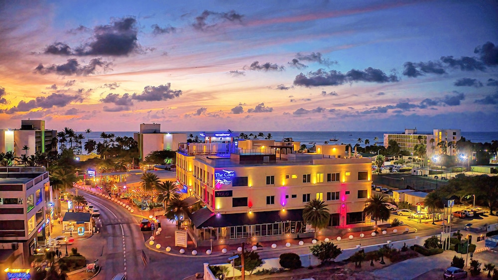 The Cove - Condo Hotel - Perfect Location