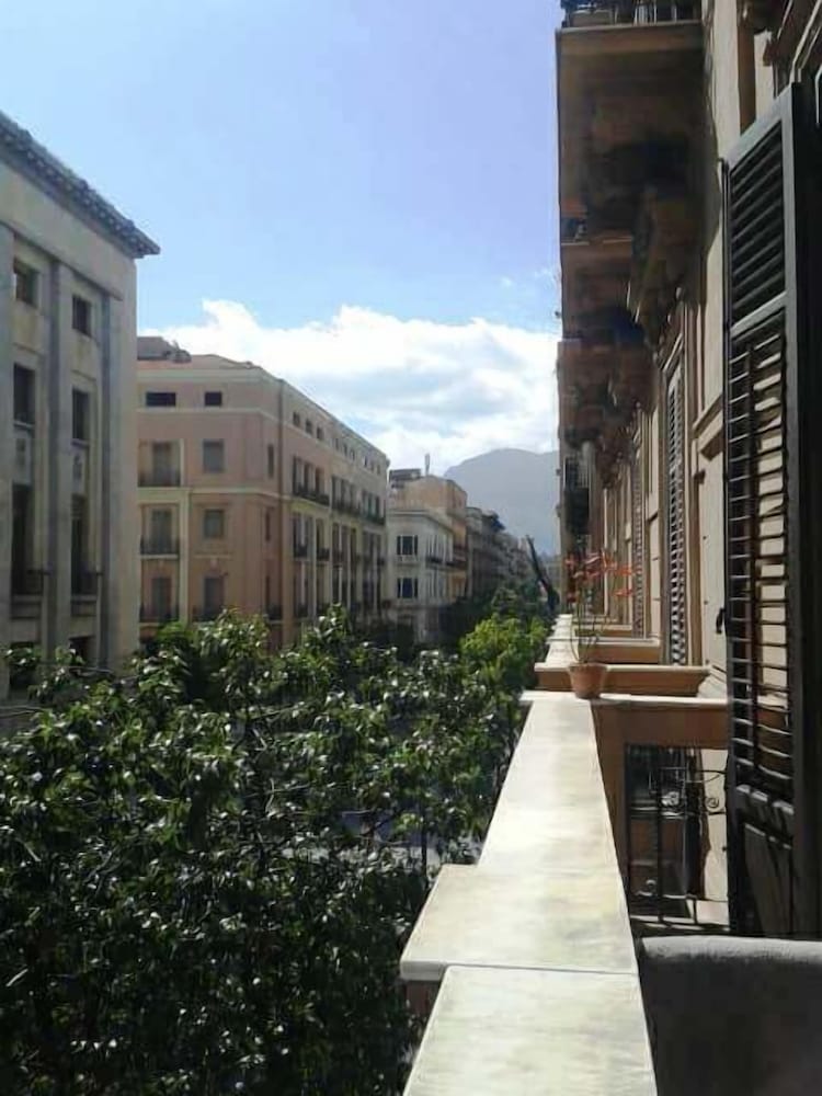 Palazzo Savona view 3