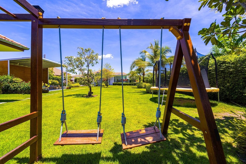 TropicalFamilyVilla w Pool&Garden ML103