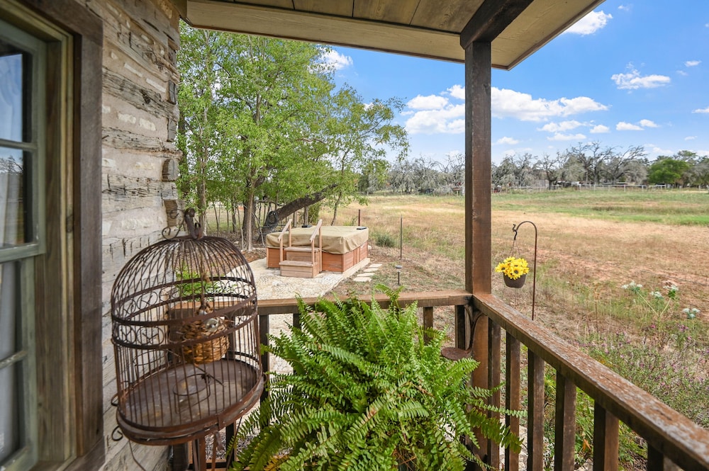 Chula Vista 1 Bedroom Cabin by RedAwning