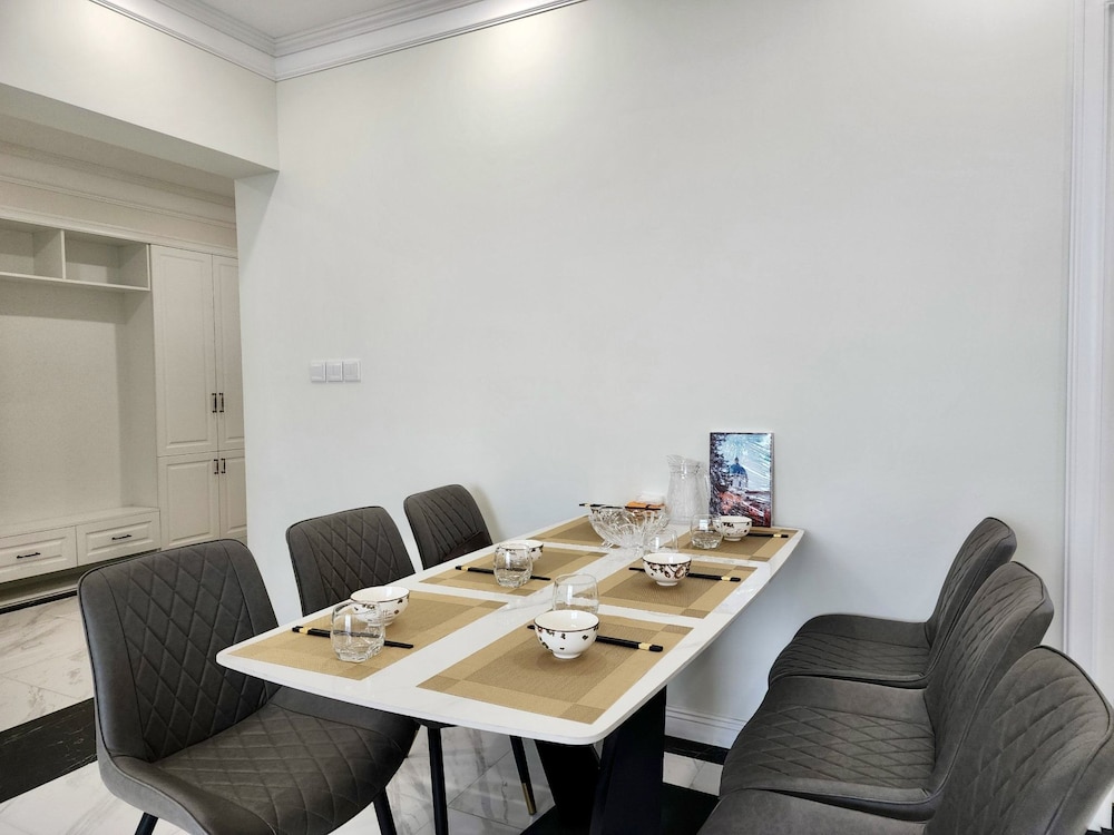 Hateco Laroma Royal Apartments