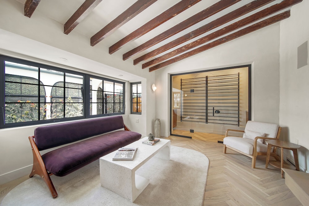 Bella Villa