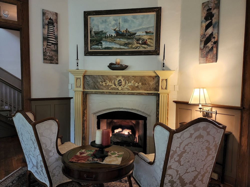 Vine Cottage Inn