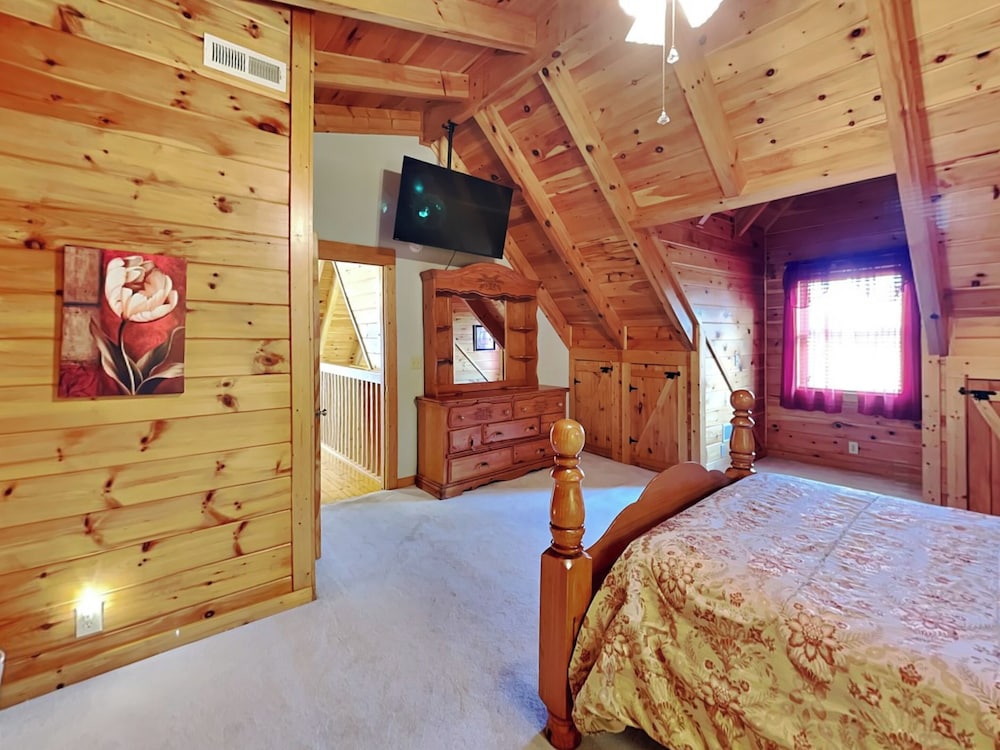 Pinnacle Place by Jackson Mountain Rentals
