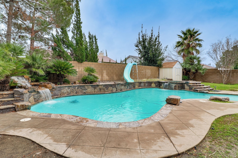 Pool, Patio & Games! Suburban Home in Palmdale