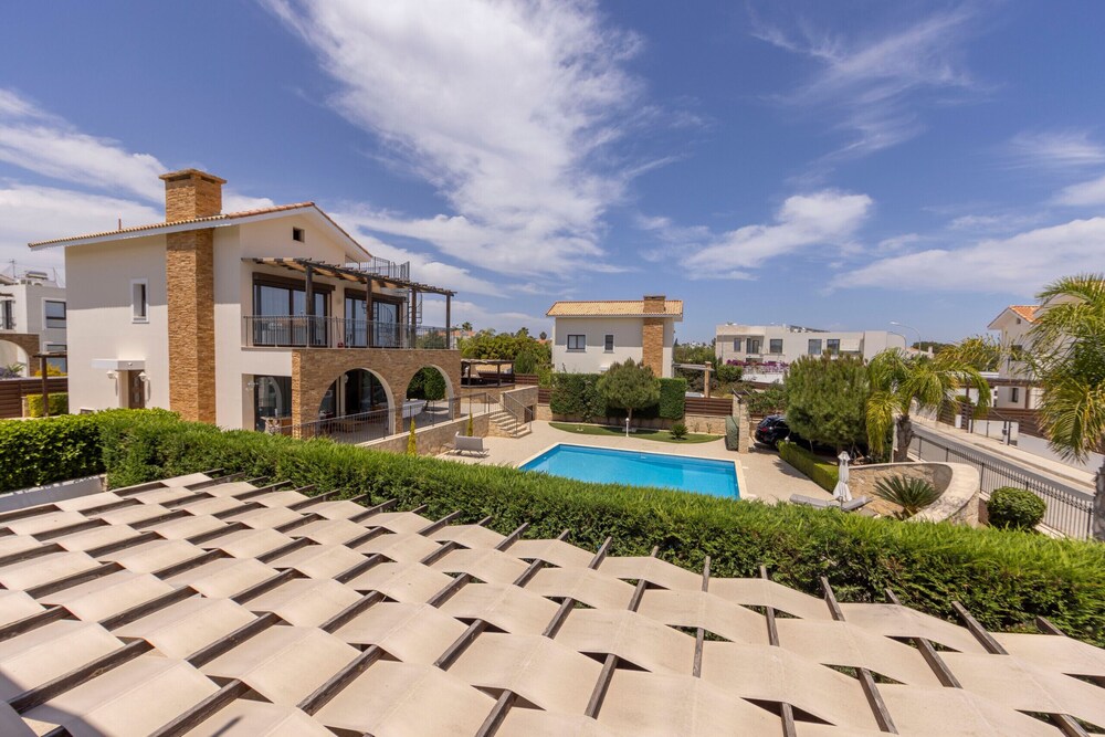 Ayia Napa Luxury Seaside Villa Ionion H15
