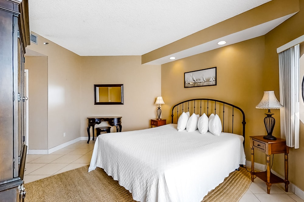 Surfside Resort