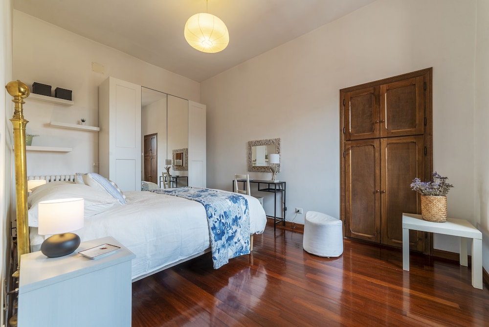 Porta Pia Apartment with Balcony