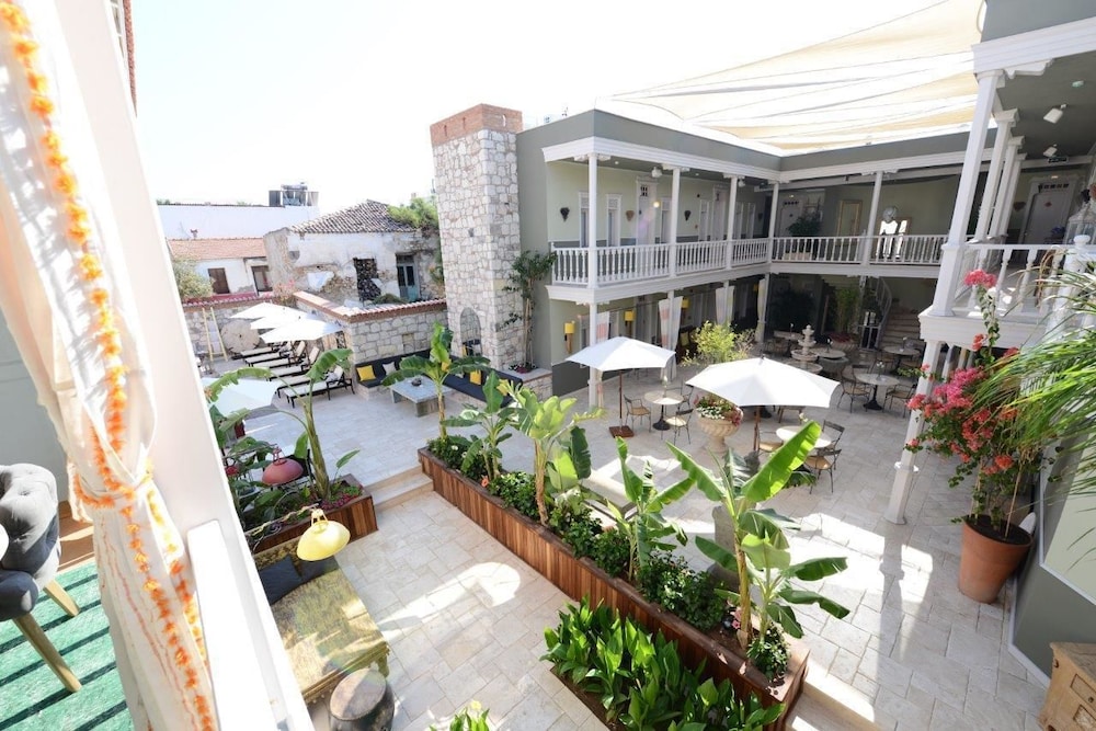 Marge Otel - Image 29