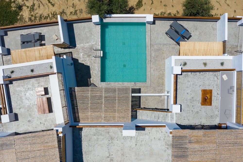 Pyrgos Exclusive Villas
