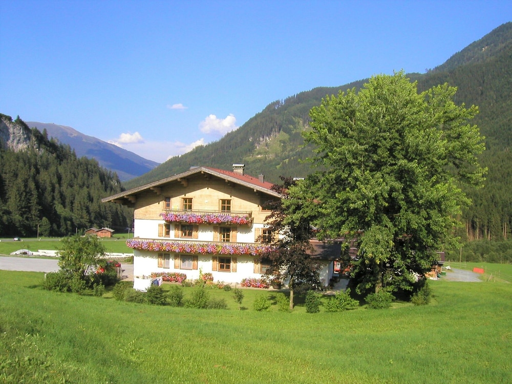 Apartment in Krimml With Parking Space