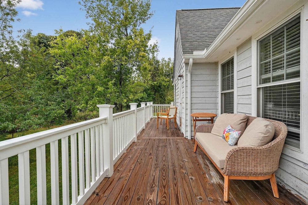 Waterfront Kent Island Retreat 5BR Sleeps 12 Near Weddings Annapolis