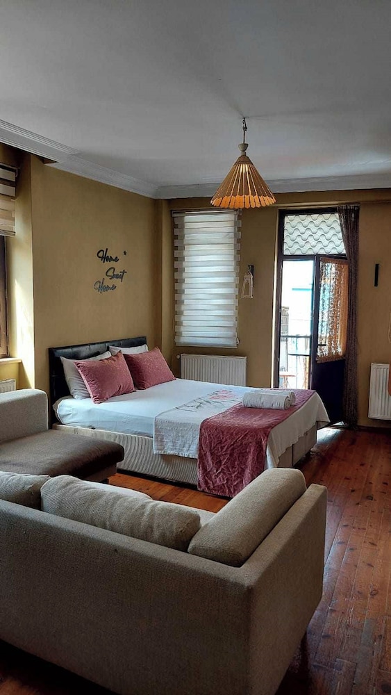 Green Bird Süit - Image 7