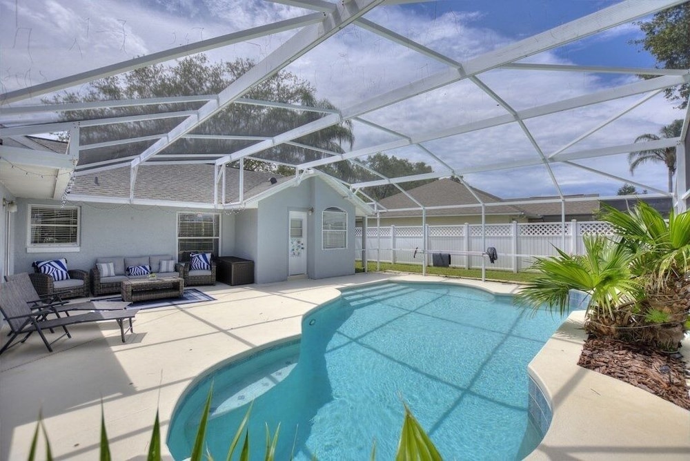 Waterview 3 Bed In Sunridge Woods 3 Bedroom Villa