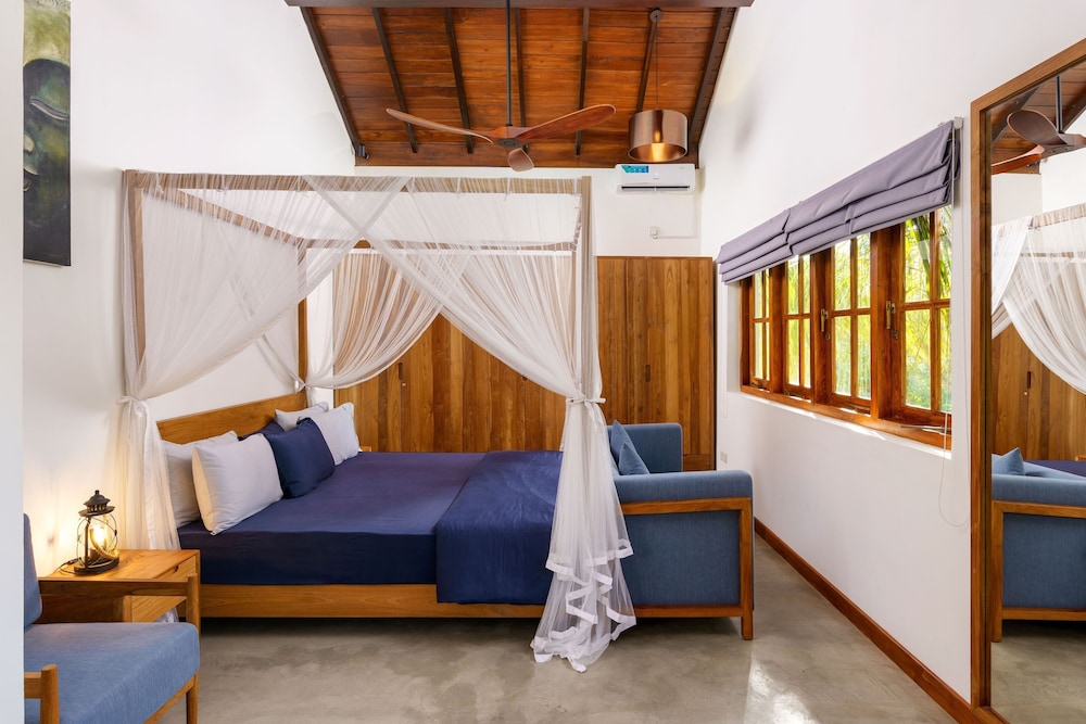 Kandakuliya Sunrise Beach Villas