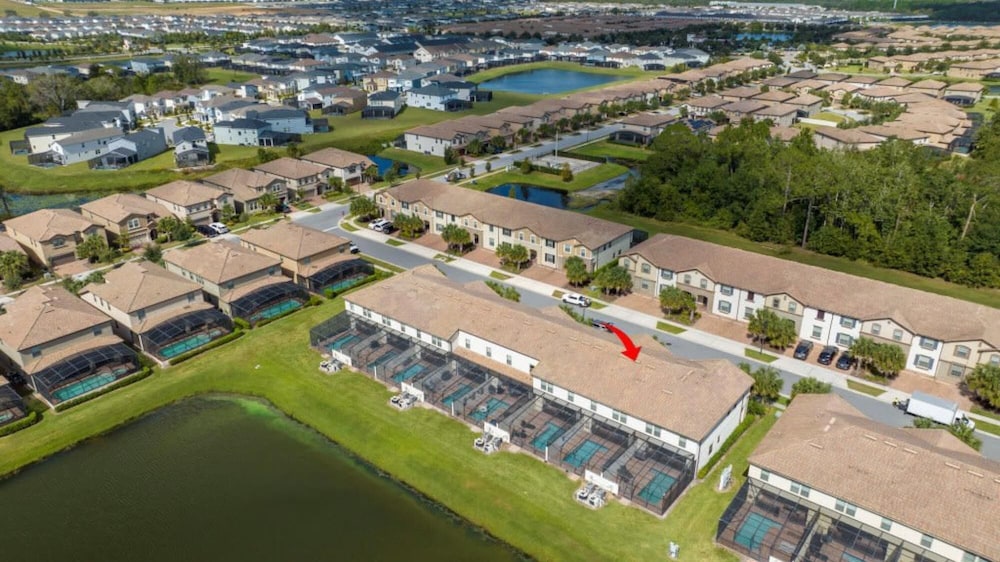 Amazing 5BR Private Pool Lakeview Near Disney