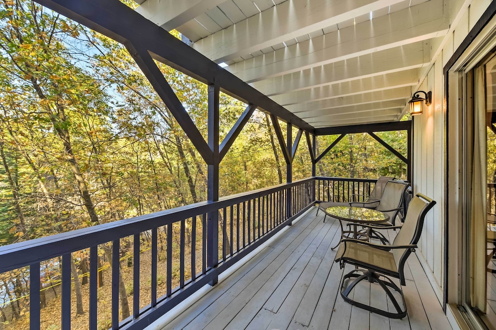 Lake Arrowhead Family Home w/ Game Room view 4