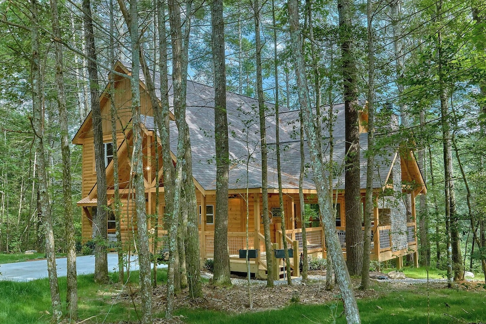 Adventure Lodge