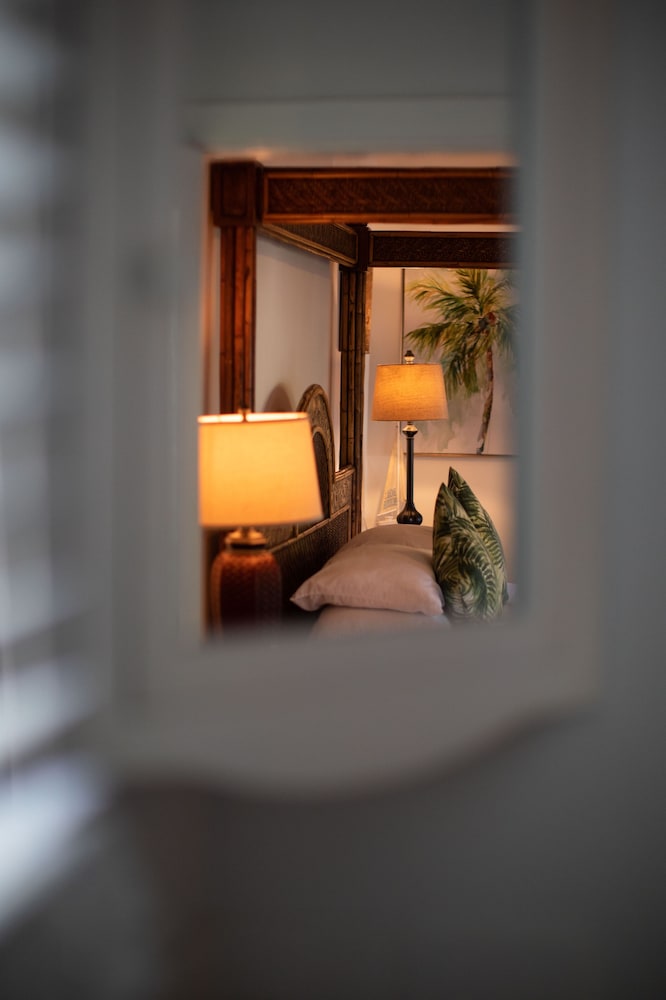 Andrews Inn & Garden Cottages