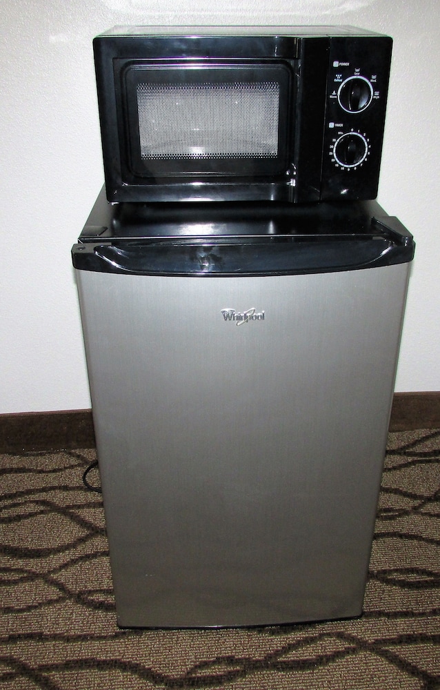 Days Inn Suites by Wyndham Fort Valley - Property Image 36