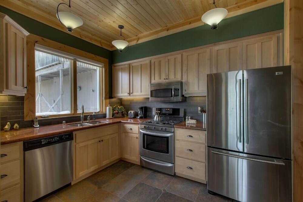 Rock Haven 2 Bedroom Condo