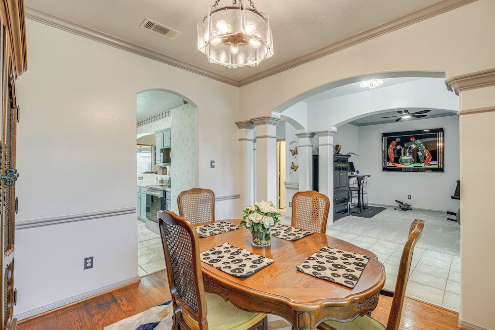12 Mi to Dtwn Houston: Family-friendly Home!
