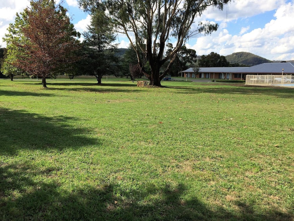 Bushmans Motor Inn
