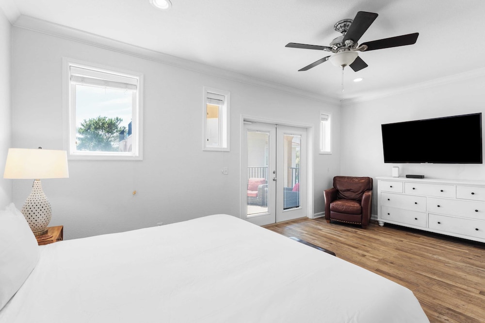 Southfields Retreat 4BR Getaway Near Laguna Beach, Carillon & Pier Park