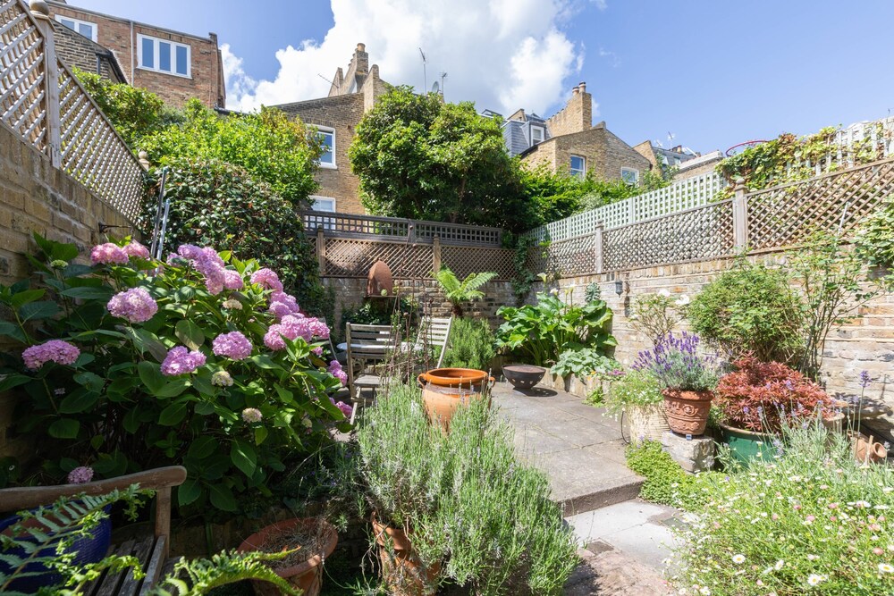 Lilyville Road III by Onefinestay