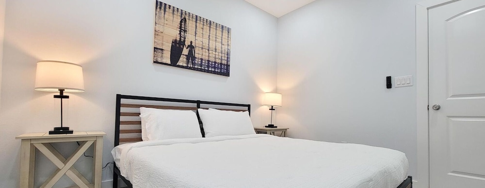 Villas De Laguna 2 3 Bedroom Townhouse