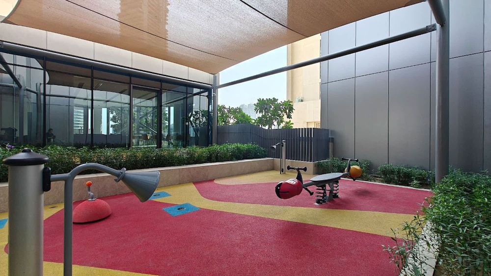 Gorgeous 1 Bedroom in Boulevard Point With City Views