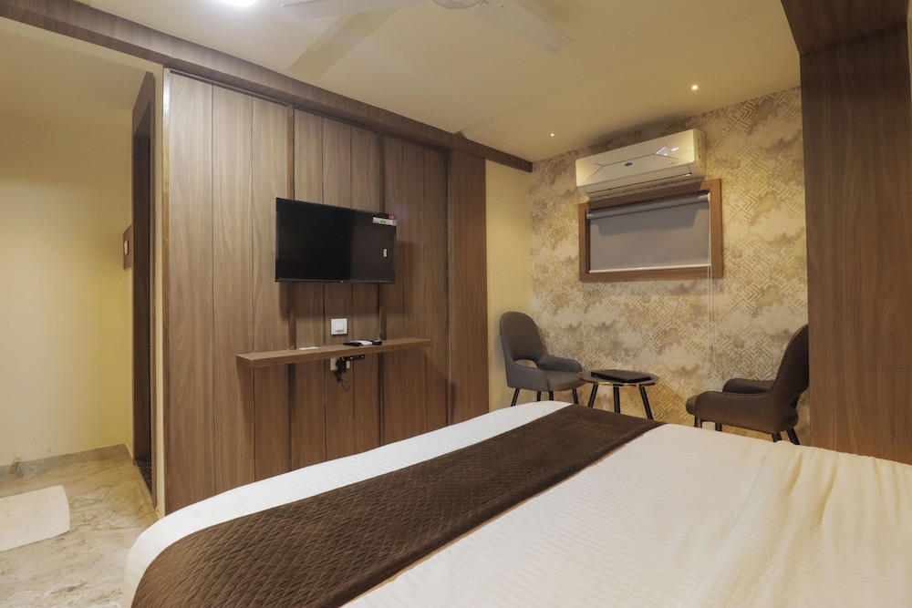 Hotel Ratna Paradise