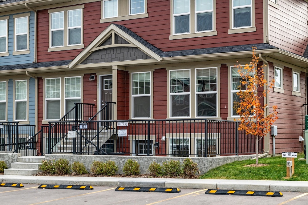 New Apartments in Cranston by GLOBALSTAY