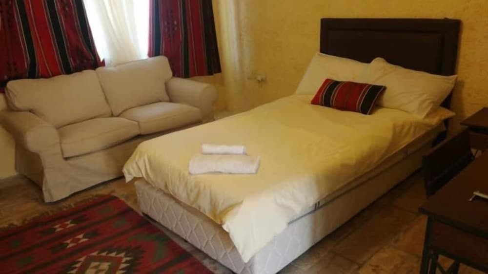 Matan Rural Lodge view 2