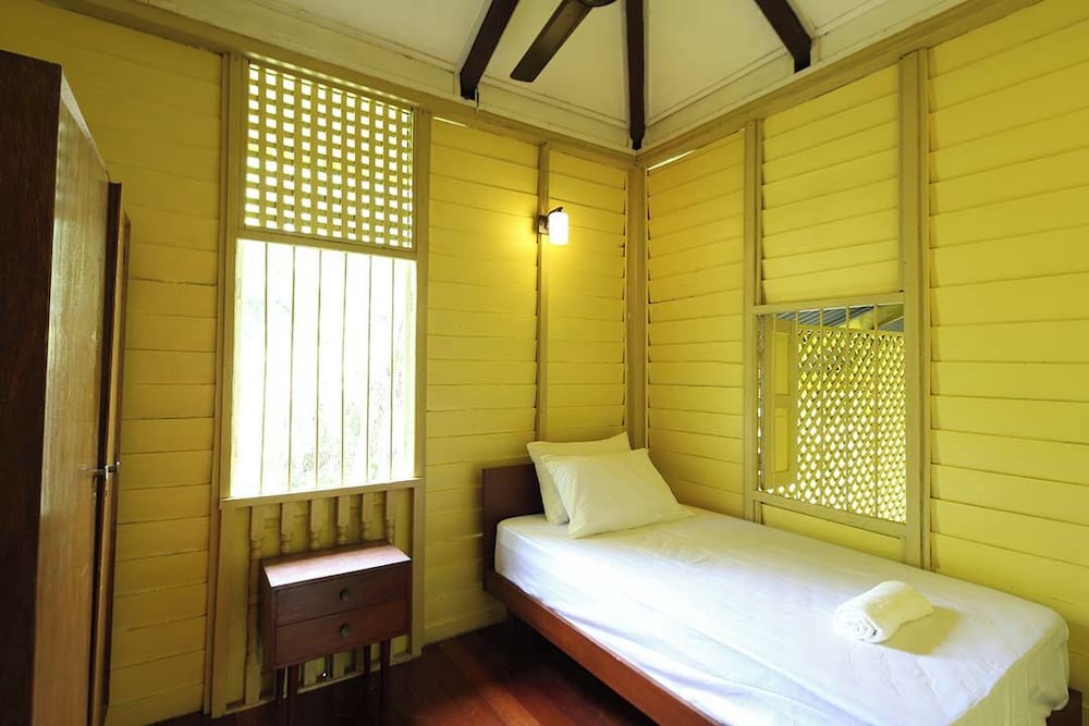 Bagas Zakariah Orchard Lodge