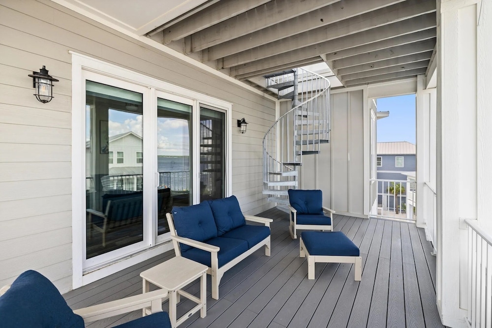 Sunset Serenade 4 Bedroom Home