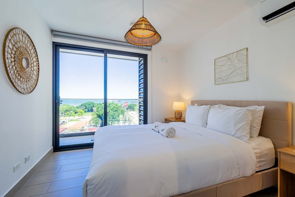 w Premium 1BR w Balcony in San Francisco