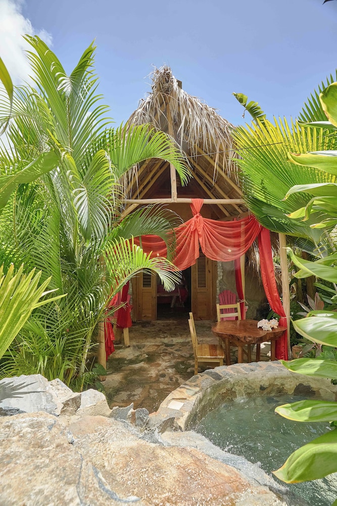CHALET TROPICAL Hotel & Restaurant-Pizzeria