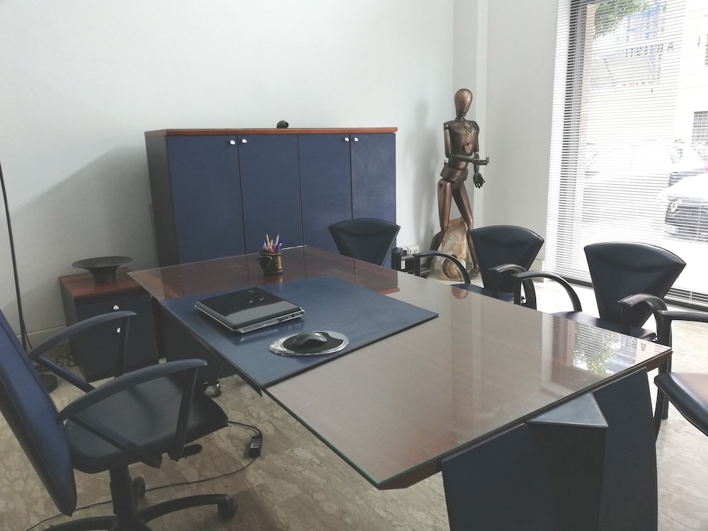 Garbatella Accommodations & Meeting Rooms