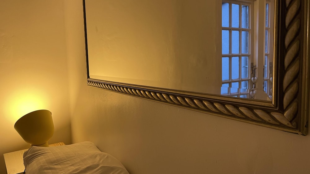 Lovely Flat Near Train Station and Central London
