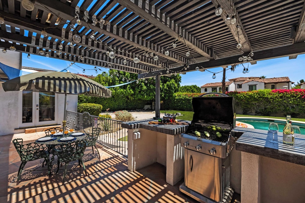 Dandelion by Avantstay Pool, 0.2mi to Downtown!