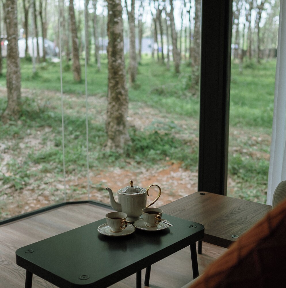 Timber Society Boutique Hideaway