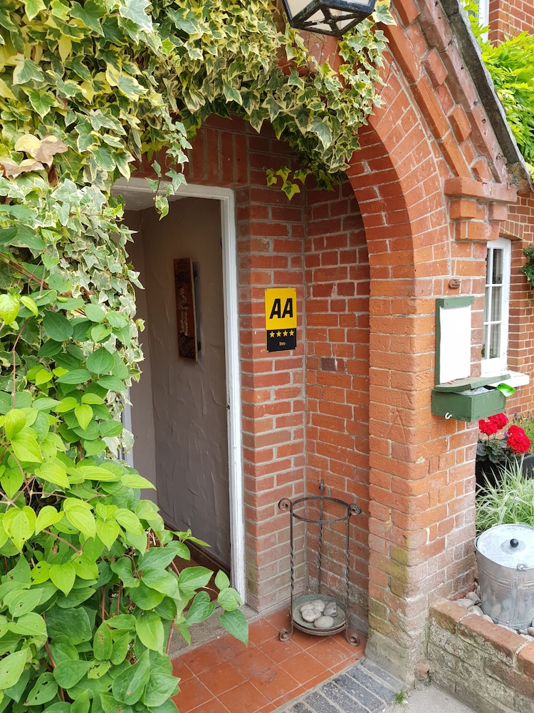Romsey Vacations - The Star Inn - Property Image 11