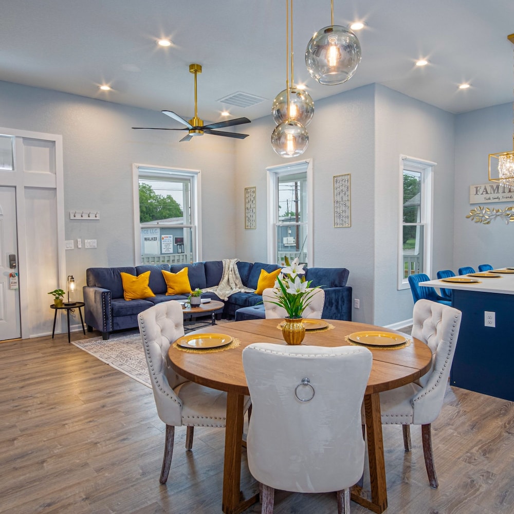 Trendy Historical Home Near Downtown Attractions