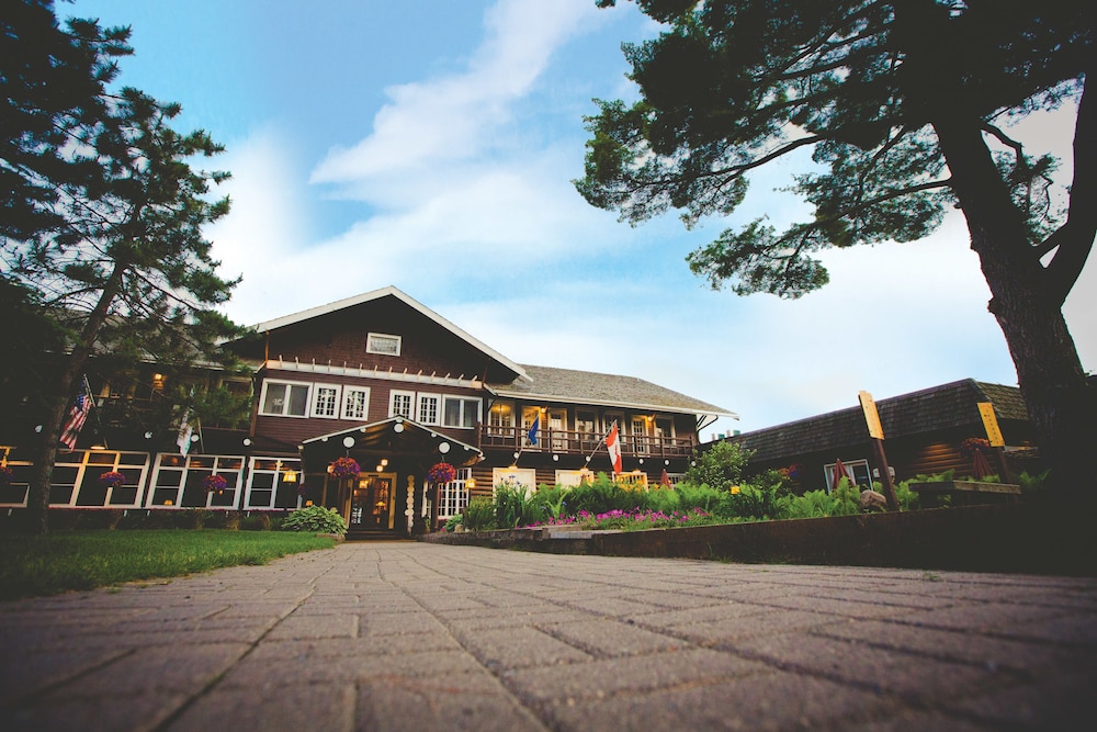 Grand View Lodge