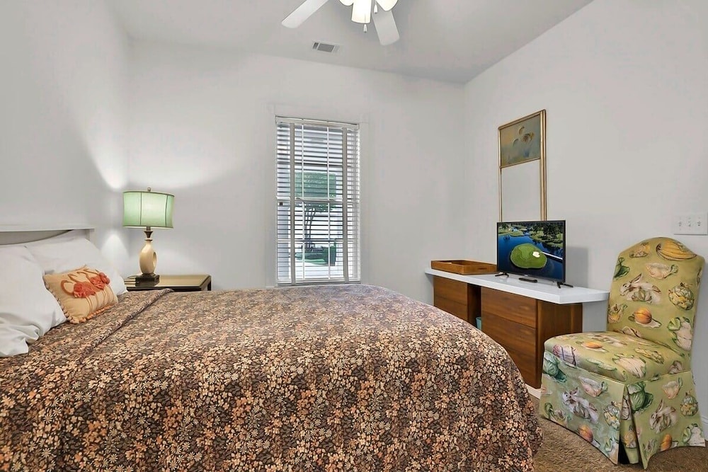Magnolia Pointe Luster Leaf 4825-102 3 Bedroom Condo